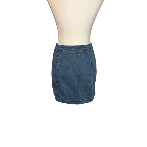 Free People Little Daisies button front denim mini skirt - 8 - Picture 4 of 9
